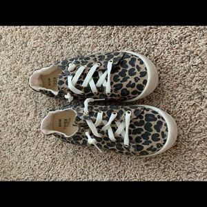 Time and Tru sneakers